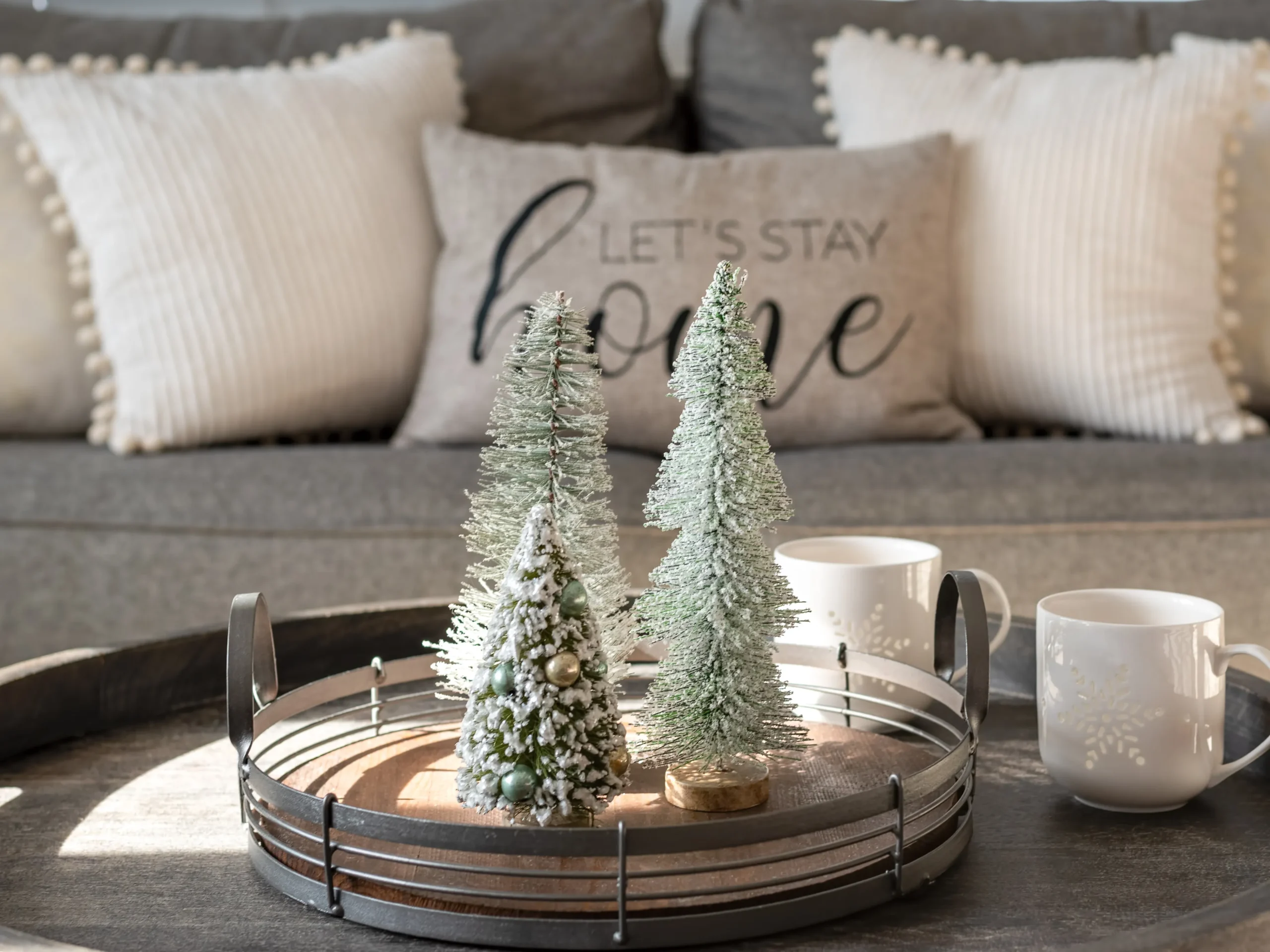 indoor winter decor as ideas for gifts for new homeowners